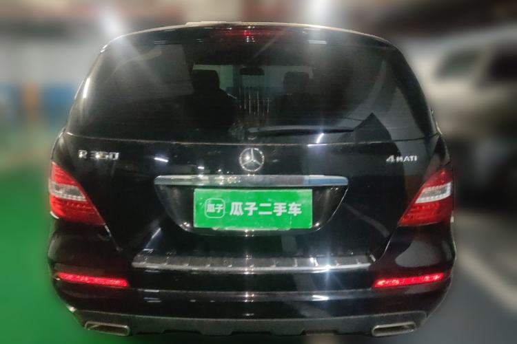 Used Mercedes-Benz R-Class 2011 R 350 L 4MATIC Rear