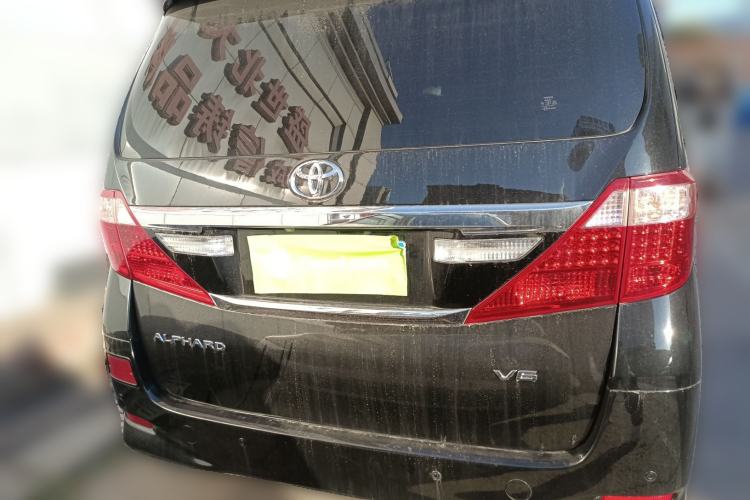 Used Toyota Alphard 2012 3.5L Luxury Edition
