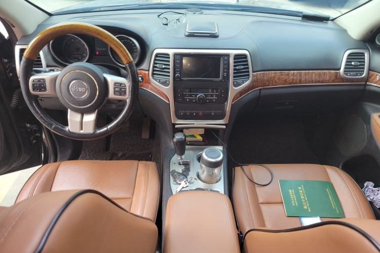 Used Jeep Grand Cherokee 2011 5.7L Flagship Navigation Edition