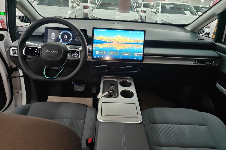 Used AION Y 2024 Younger Star Edition
