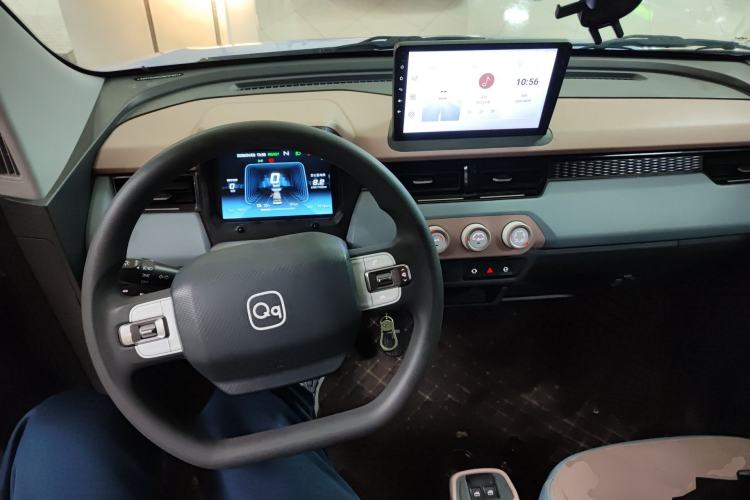 Used Chery QQ Ice Cream 2024 Edition Youth Version 205km Sundae Center Console