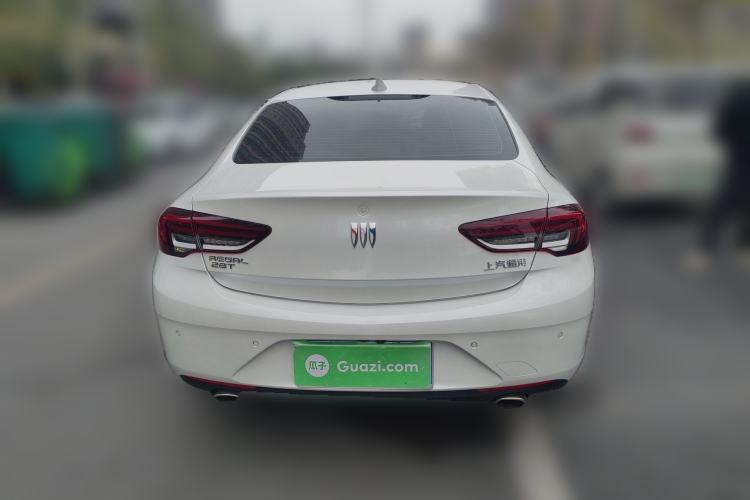 Used Buick Regal 2024 28T Luxury Edition Rear
