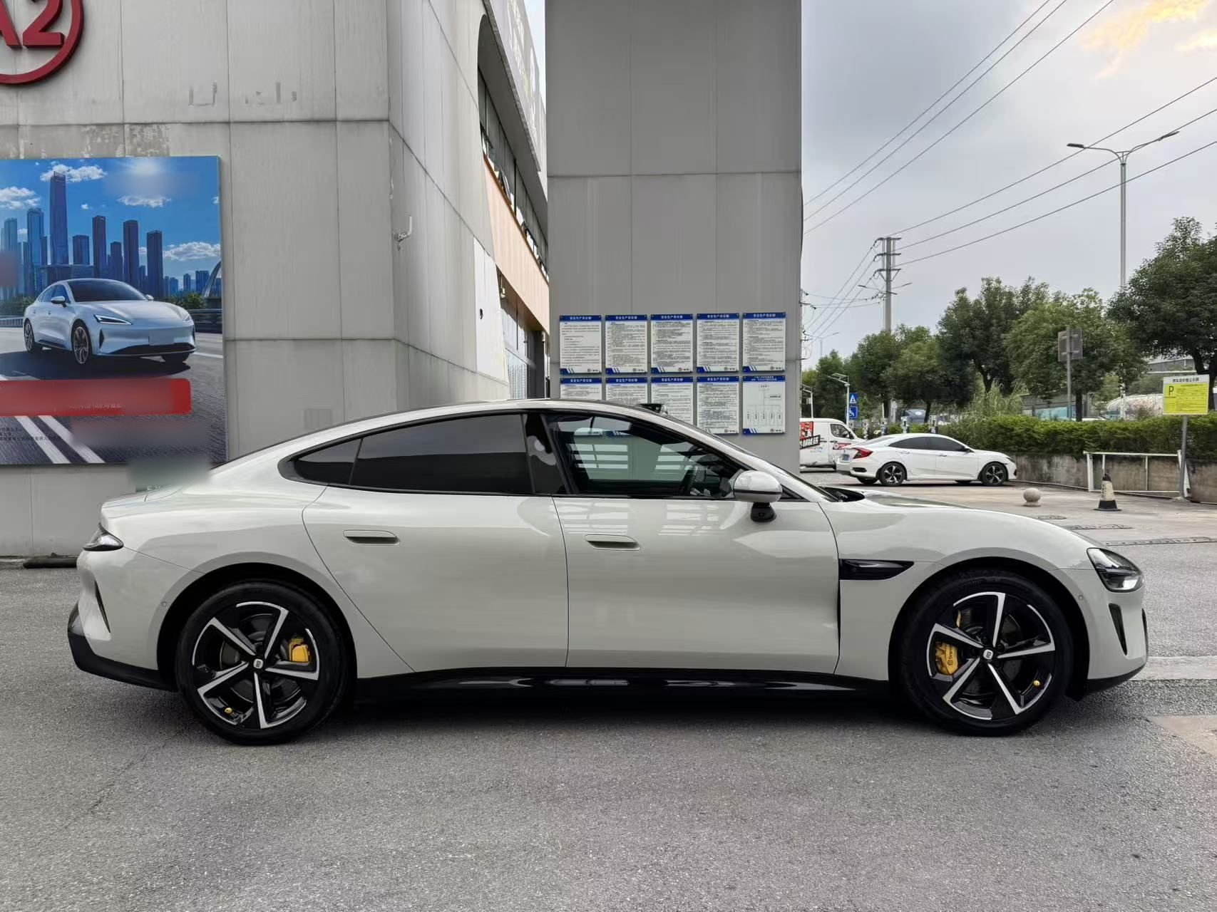 Xiaomi Auto SU7 2024 Four-Wheel Drive Ultra-Long Range Advanced Intelligent Driving Max Edition — снимка 7