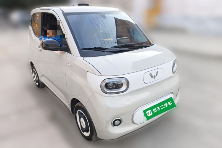 Used Wuling Hongguang MINIEV 2024 3rd Generation 215km Youth Edition Front Right 45 Deg