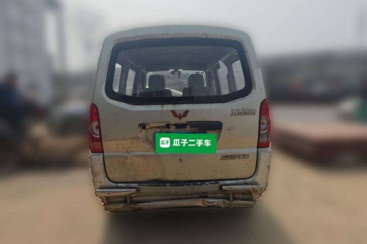 Used Wuling Rongguang 2011 1.2L Base Version
