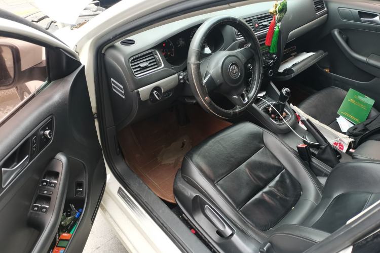 Used Volkswagen Sagitar 2014 Revised Version 1.6L Manual Comfort Edition