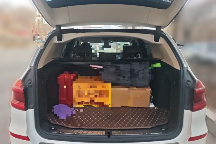 Used BMW X3 2018 xDrive28i Luxury Package China VI Emission Standard Trunk