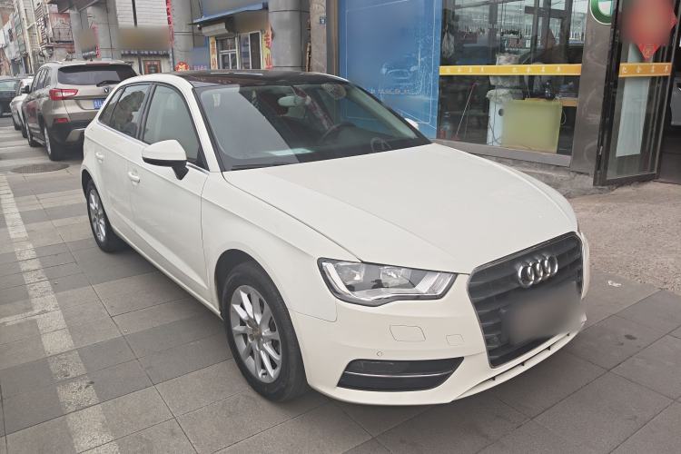 Used Audi A3 2014 Sportback 35 TFSI Automatic Style Edition Front Right 45 Deg