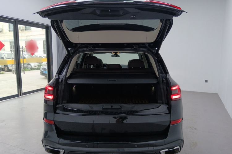 Used BMW X5 2022 Restyled xDrive 30Li Luxury Version M Sport Package Trunk