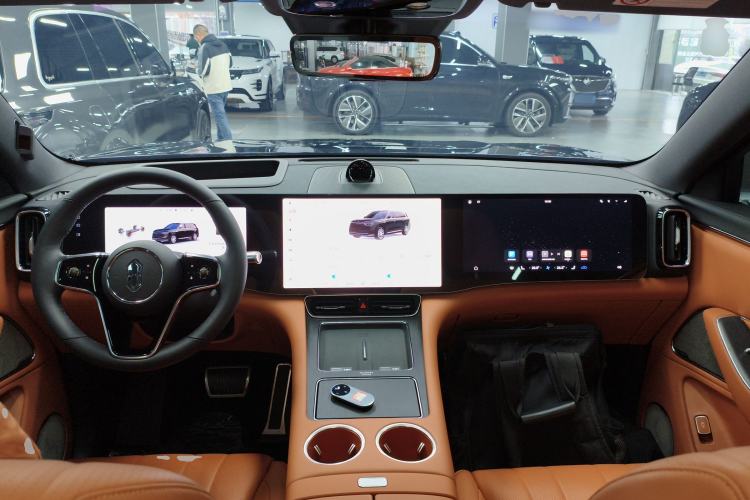 Used Hima AITO M8 2025 Extended-Range Max+ Version 53.4 kWh 6-Seater Edition