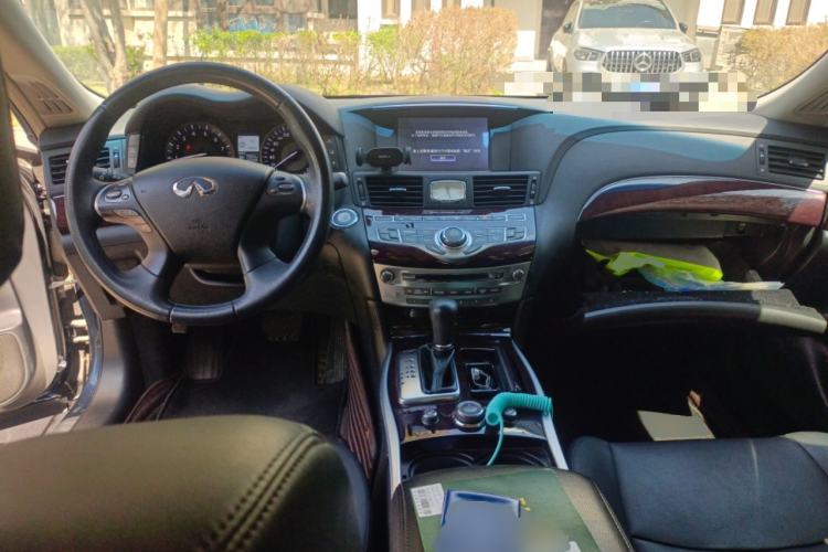 Used Infiniti Q70 2019 Q70L 2.0T Elite Plus Version Center Console