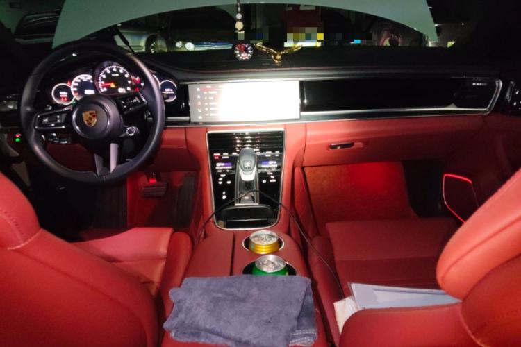 Used Porsche Panamera 2023 Panamera Executive Long Wheelbase 2.9T Center Console