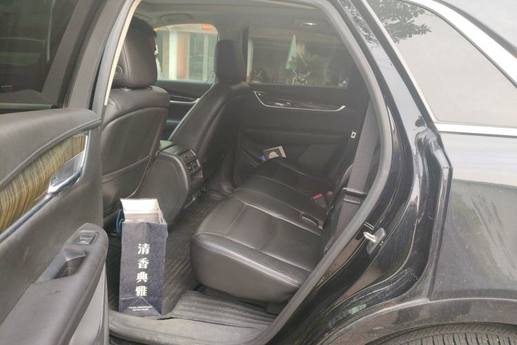 Used Cadillac XT5 2018 25T Luxury Model