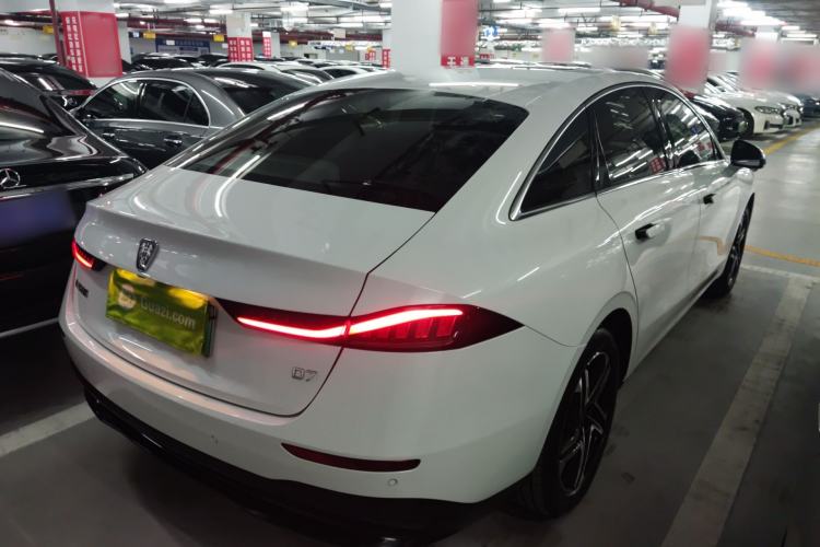 Used Roewe D7 2023 EV 510km Rear-Drive Flagship Edition
