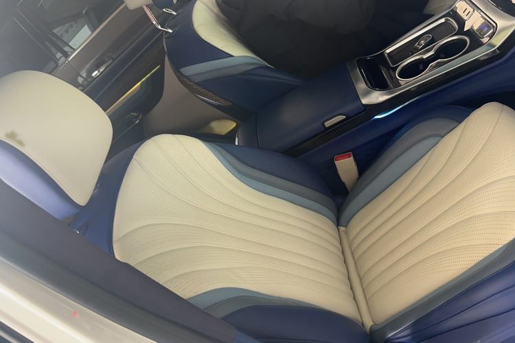 Used Buick GL8 2021 ES Landtrek 653T Comfort Edition Right Front Seat