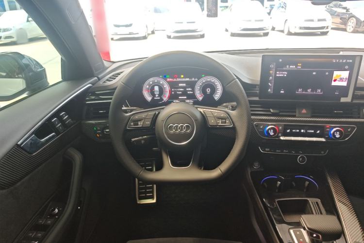 Used Audi A4L 2024 45 TFSI quattro Prestige Dynamic Edition
