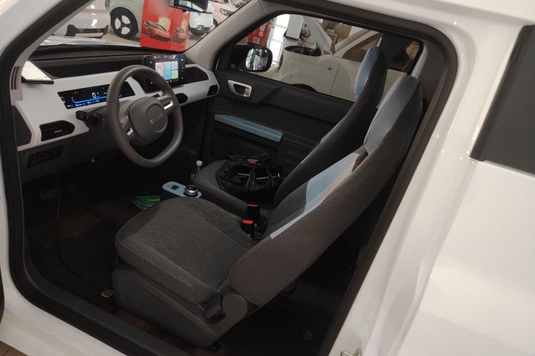 Used Geely Galaxy Panda 2024 Panda Mini 200km Endurance Bear Left Rear Seat