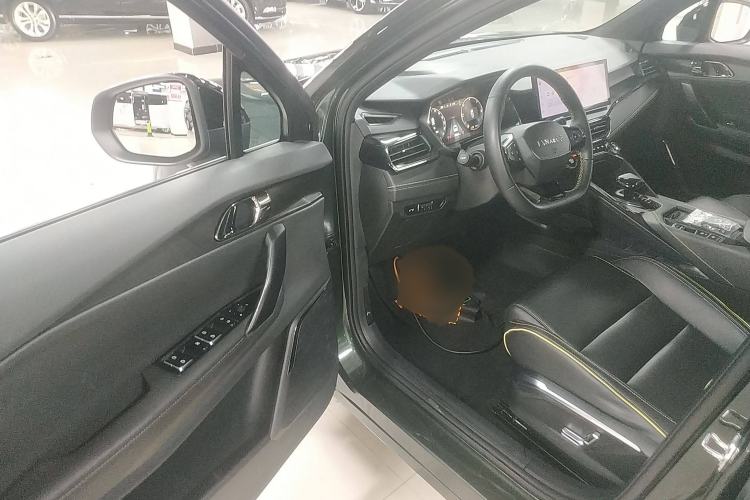 Used Lynk & Co 06 EM-P 2023 1.5T Remix PHEV Hero