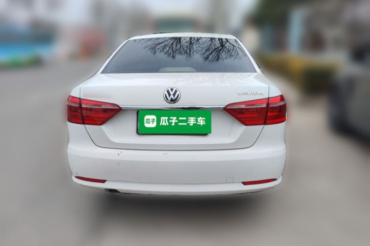 Used Volkswagen Lavida 2013 Revised Classic 1.6L Manual Fashion Edition
