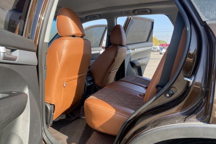 Used Kia Sorento 2013 2.4L 7-seat Gasoline Comfort Edition
