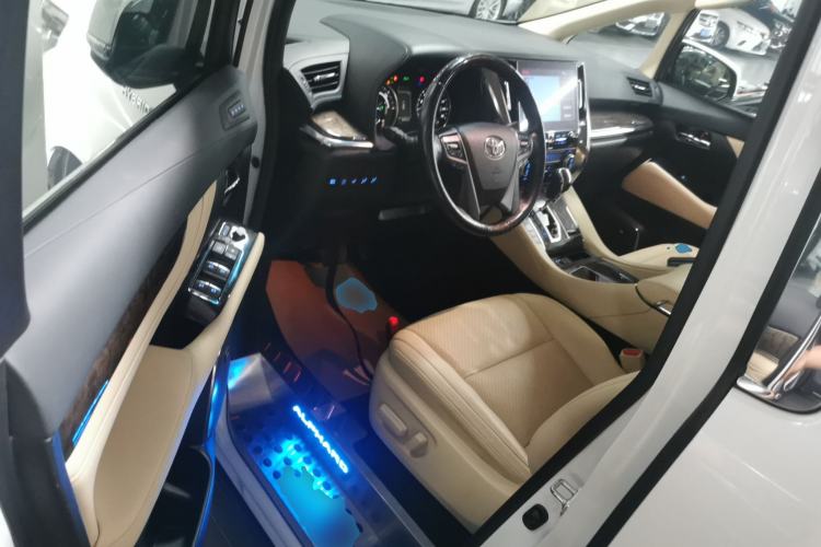 Used Toyota Alphard 2020 Dual-Engine 2.5L Prestige Edition Driver Seat