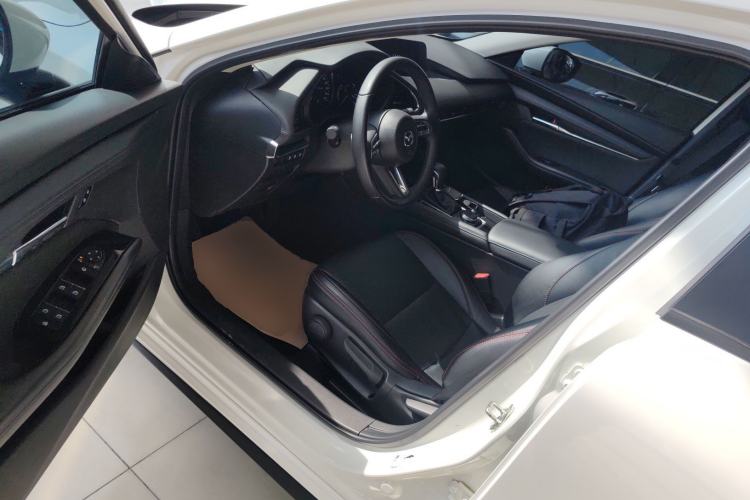 Used Mazda Mazda 3 Axela 2023 2.0L Automatic ZhiXuan Edition
