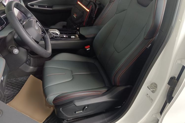 Used Geely Auto Emgrand X7 Sport 2024 1.5TD Smart Connect+