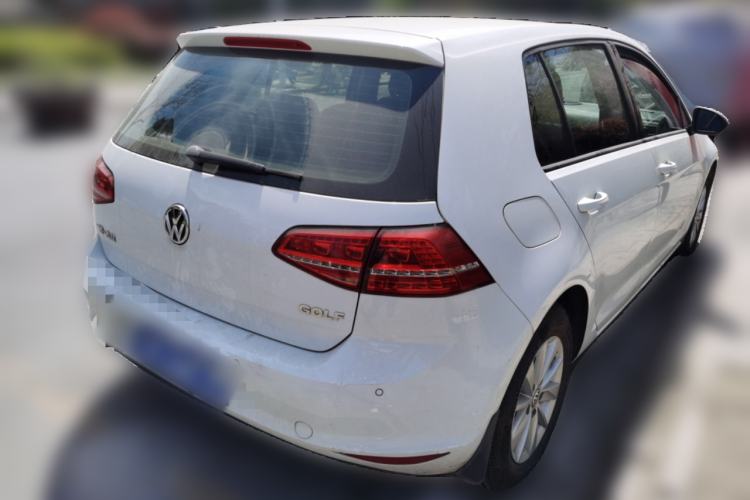 Used Volkswagen Golf 2015 1.6L Automatic Fashion Model Rear Right 45 Deg
