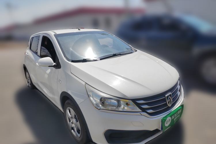 Used Baojun 310 2016 1.2L manual Comfort trim level Front Right 45 Deg