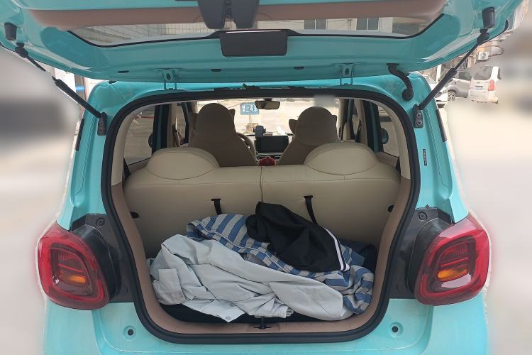 Used Wuling Hongguang MINIEV 2025 Four-Door Version Zhenxiang+ Edition Trunk
