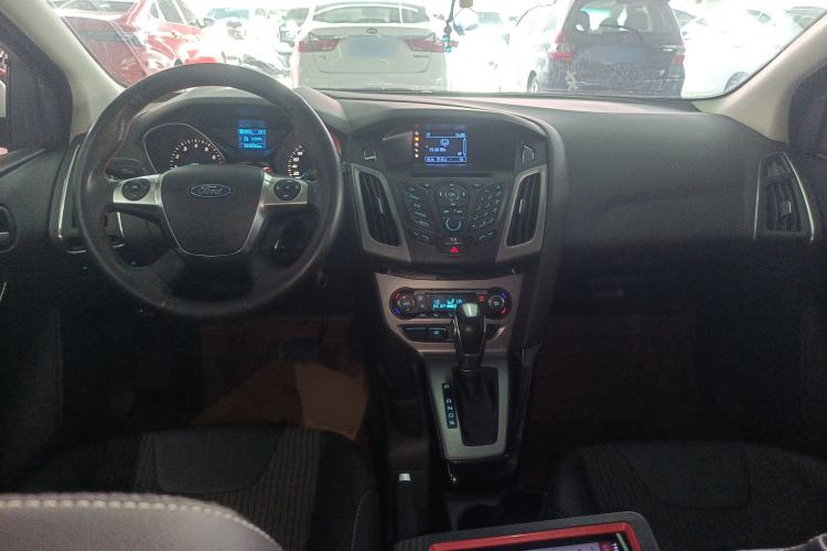 Used Ford Focus 2012 Hatchback 1.6L Automatic Fashion Edition
