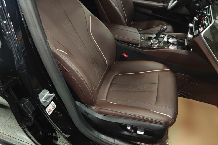 Used BMW 5 Series 2022 Restyled 525Li M Sport Package
