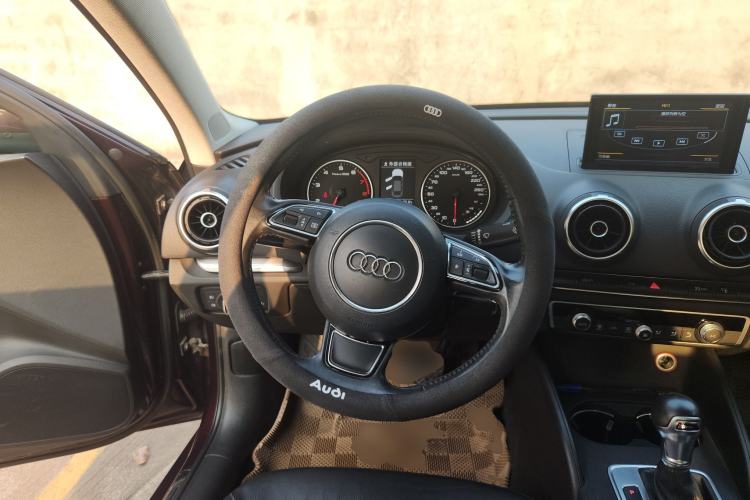 Used Audi A3 2014 Limousine 35 TFSI Automatic Comfort Model