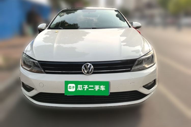 Used Volkswagen Lamando 2017 230TSI Manual Trend Edition
