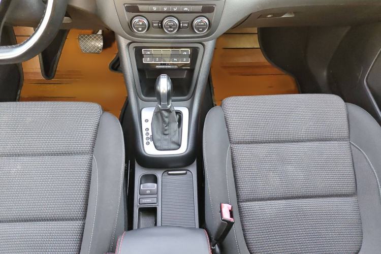 Used Volkswagen Sharan 2016 380TSI Warm-Hearted Red Limited Edition