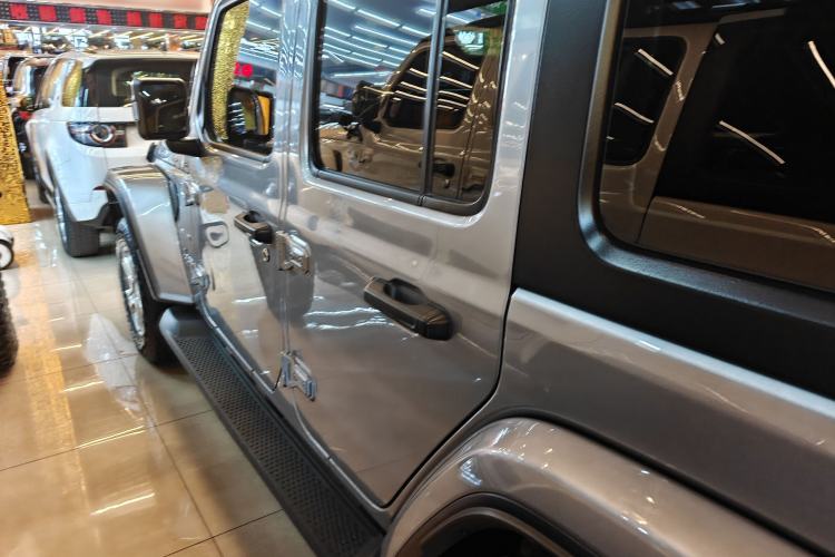 Used Jeep Wrangler 2019 2.0T Sahara 4-Door Version China V Standard Exterior 8