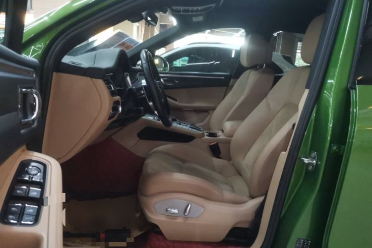 Used Porsche Macan 2018 Macan 2.0T Left Front Seat