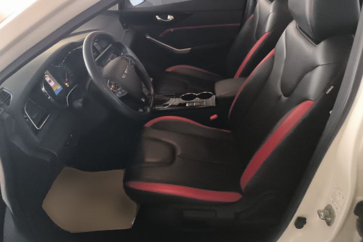 Used Venucia D60 2019 100 000 Honor 1.6L XL CVT Chenku Edition China VI Standard
