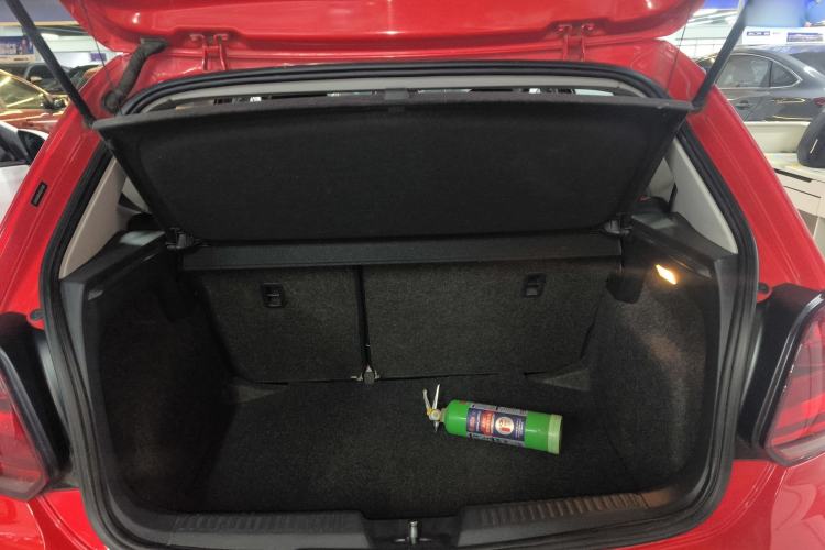 Used Volkswagen Polo 2016 1.6L Automatic Comfort Model