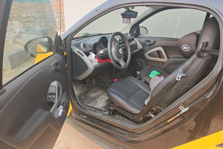 Used smart fortwo 2012 1.0 MHD Hardtop Standard Edition Driver Seat