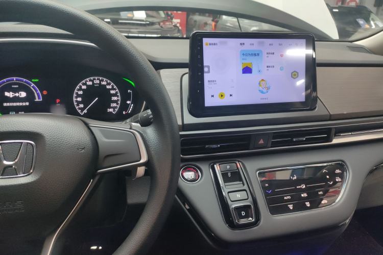 Used Honda Odyssey 2024 2.0L eHEV Sharp & Enjoy Edition Center Console