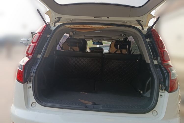 Used Geely Auto GX7 2015 Classic Edition 1.8L Manual Urban Model China IV