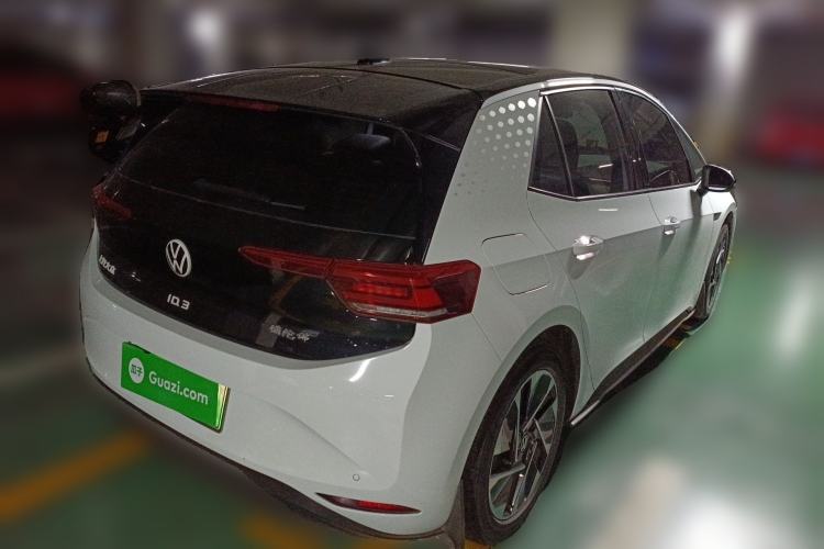 Used Volkswagen ID.3 2021 Pure Edition Rear Right 45 Deg