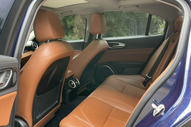 Used Alfa Romeo Giulia 2021 2.0T 280HP Luxury Edition