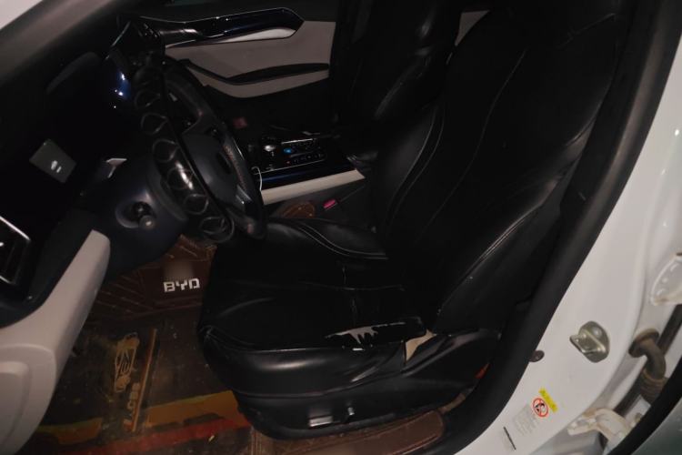 Used BYD Qin PLUS 2021 DM-i 55KM Flagship Model
