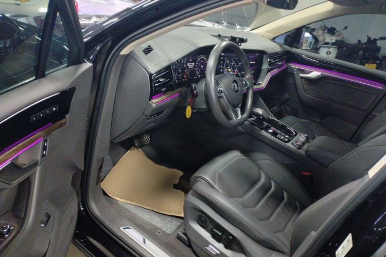 Used Volkswagen Touareg 2019 3.0 TSI RuiFeng Edition China VI Standard Driver Seat