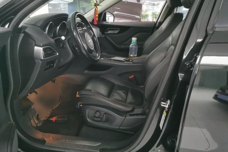 Used Jaguar F-PACE 2016 2.0T Two-Wheel Drive Urban Luxury Edition
