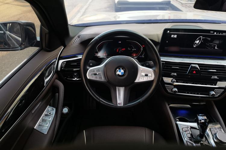 Used BMW 5 Series 2022 Second Facelift 525Li M Sport Package
