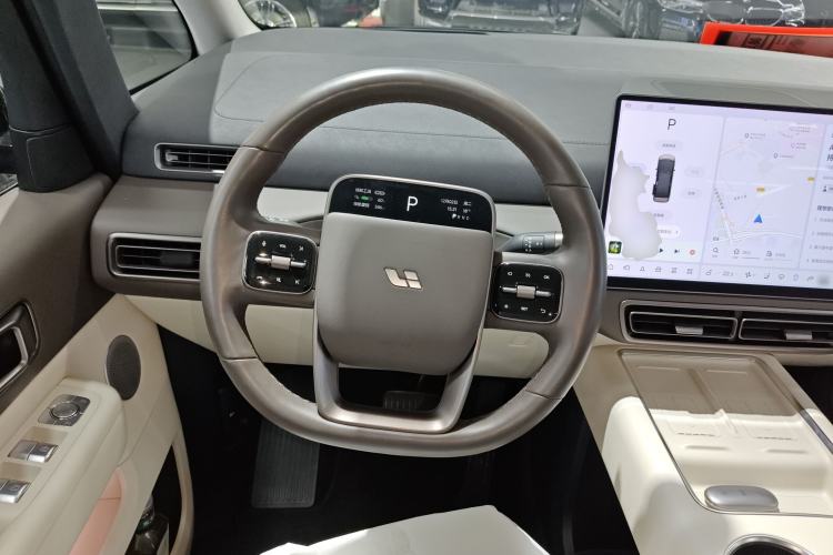 Used Li Auto MEGA 2024 Ultra Model
