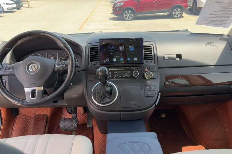 Used Volkswagen Multivan 2012 2.0 TSI Two-Wheel-Drive Luxury Edition
